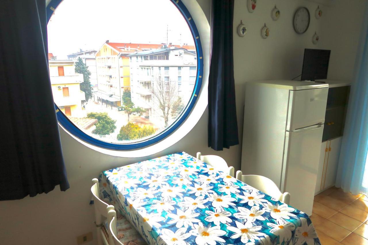 Grazioso Appartamento N 47 A 100Mt Dal Mare Bibione Exterior foto