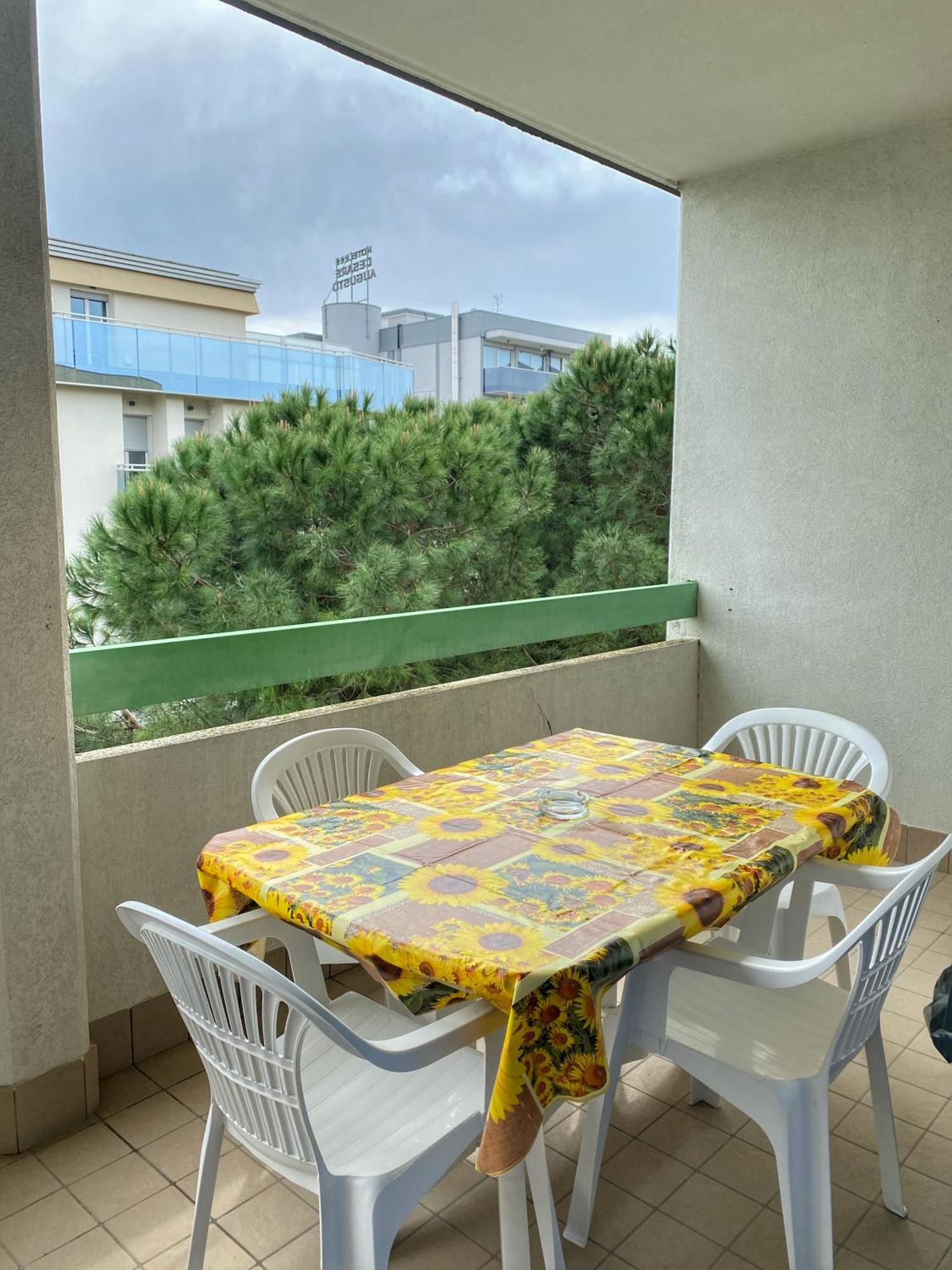 Grazioso Appartamento N 47 A 100Mt Dal Mare Bibione Exterior foto